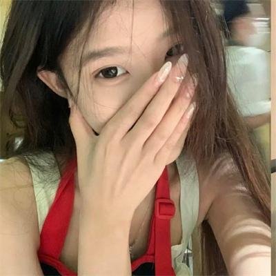 钢铁少女团 海报